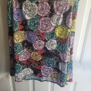 Large maxi